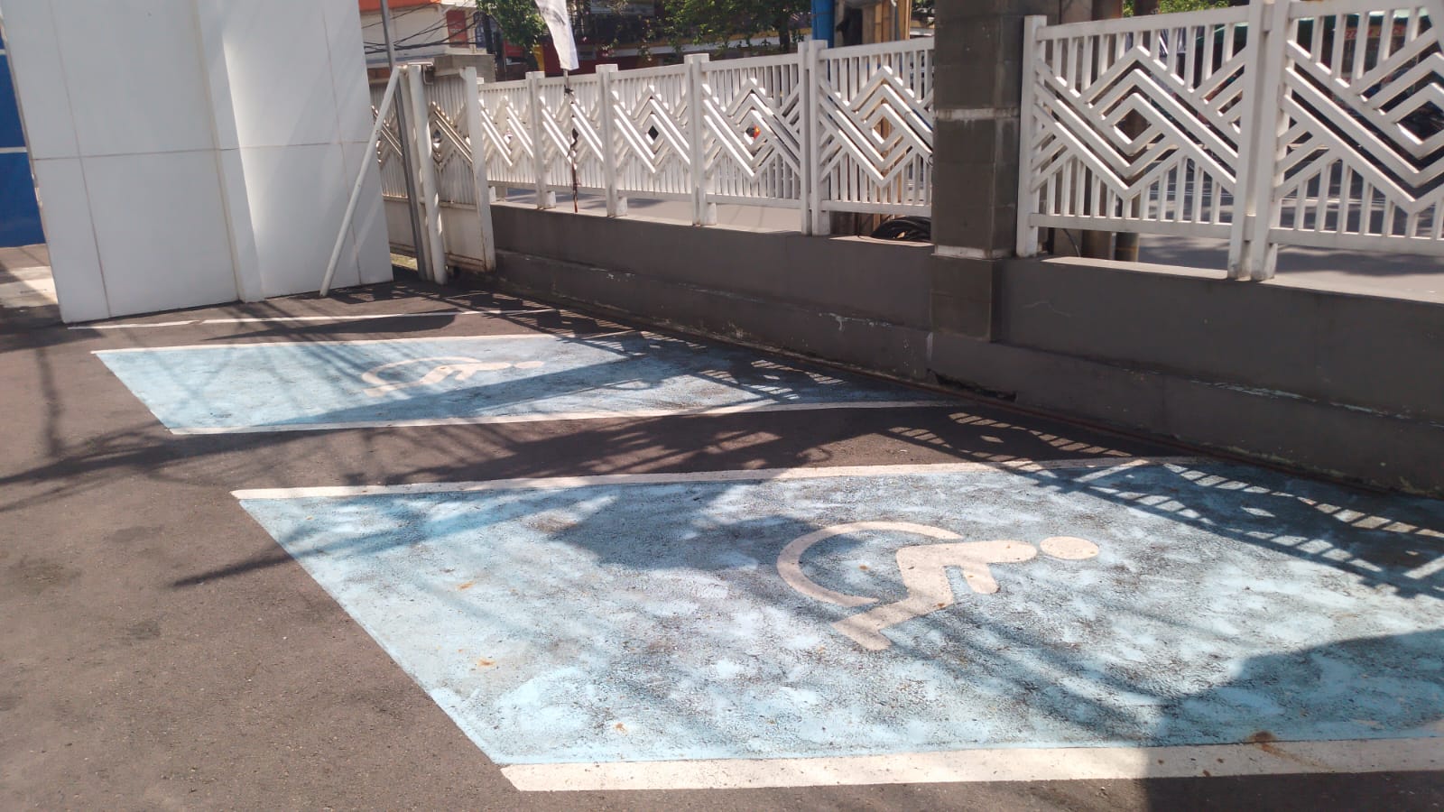 Parkir Khusus